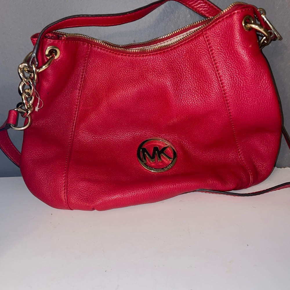 RED MICHEAL KORS BAG !